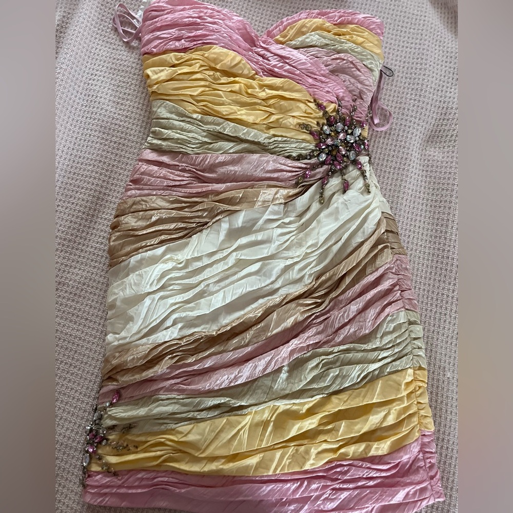 Terani Couture dresse. Size 6